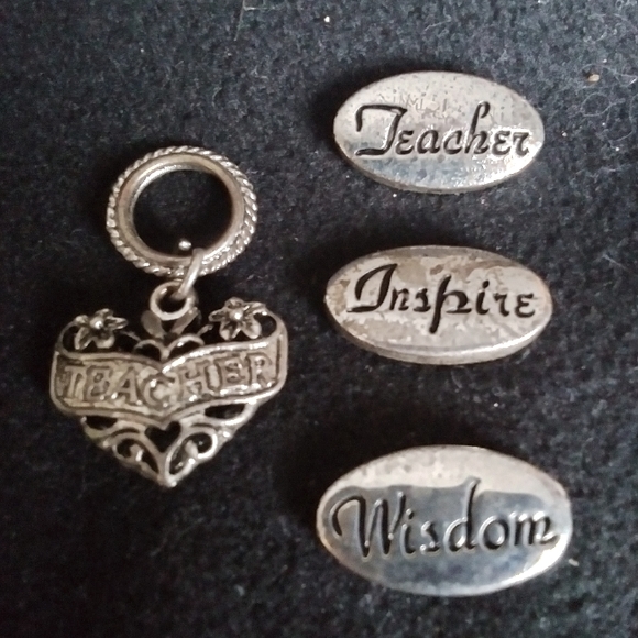 "Teacher" Metal Charms - Picture 1 of 4